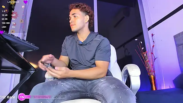 Snapshot of marcos_lc chatting on 02-18-26, 12:23 marcos lc online show from 02-18-26, 12:23