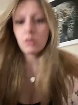 Snapshot of hyperafterdark chatting on 02-21-26, 05:25 hyperafterdark online show from 02-21-26, 05:25