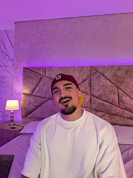 Snapshot of SavageCross1 chatting on 02-19-26, 09:22 SavageCross1 online show from 02-19-26, 09:22