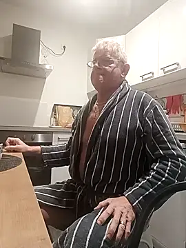 olivbisoumis online show from 02-21-26, 05:41