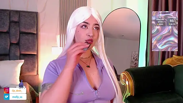 Snapshot of Molly_Fg chatting on 02-24-26, 03:59 Molly Fg online show from 02-24-26, 03:59