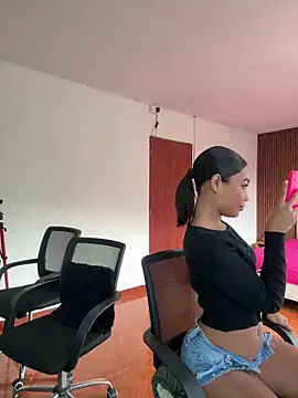 kali rousse online show from 02-25-26, 12:48