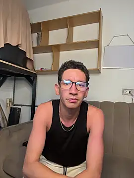 Latingonx online show from 02-18-26, 09:22