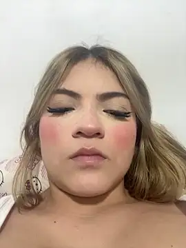 Snapshot of meggan___ chatting on 02-21-26, 07:09 meggan online show from 02-21-26, 07:09