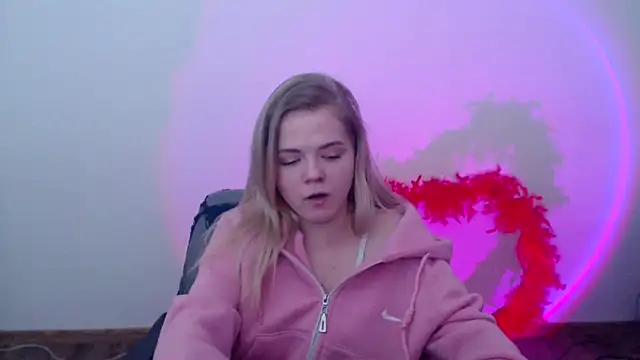 FoxiLana online show from 02-28-26, 09:21