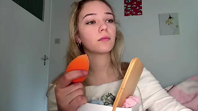 Snapshot of SourMidday chatting on 02-23-26, 08:12 SourMidday online show from 02-23-26, 08:12