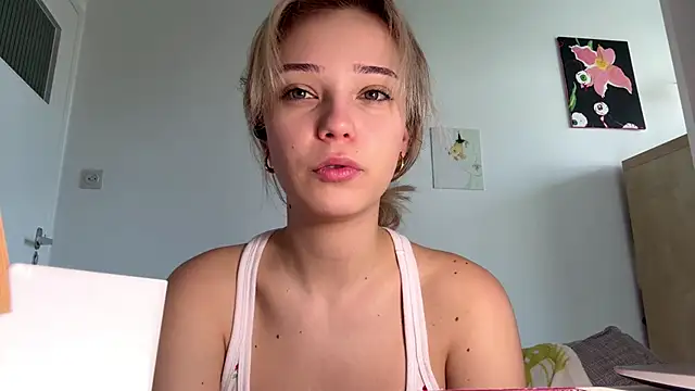 Snapshot of SourMidday chatting on 03-01-26, 08:16 SourMidday online show from 03-01-26, 08:16