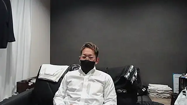 Snapshot of ryuaaaaa chatting on 03-19-26, 04:27 ryuaaaaa online show from 03-19-26, 04:27