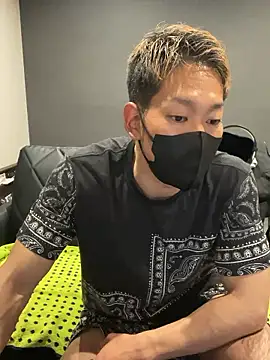 Snapshot of ryuaaaaa chatting on 03-25-26, 05:19 ryuaaaaa online show from 03-25-26, 05:19