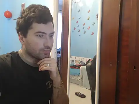 Snapshot of JacksonRost chatting on 02-19-26, 06:31 JacksonRost online show from 02-19-26, 06:31