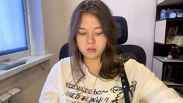 Snapshot of TomikoPfau chatting on 03-02-26, 07:37 TomikoPfau online show from 03-02-26, 07:37