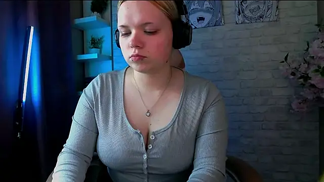 Snapshot of Karengilgun chatting on 02-26-26, 03:22 Karengilgun online show from 02-26-26, 03:22