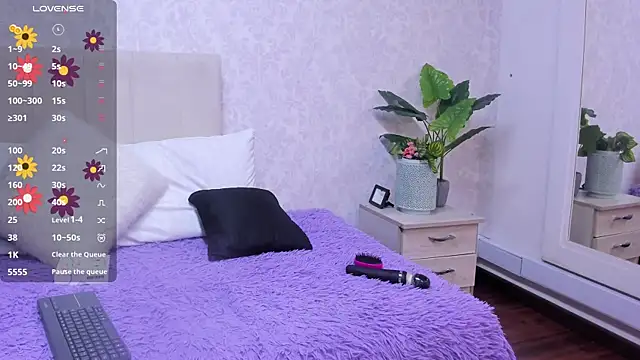 Snapshot of ValentinaRivers chatting on 03-26-26, 12:11 ValentinaRivers online show from 03-26-26, 12:11