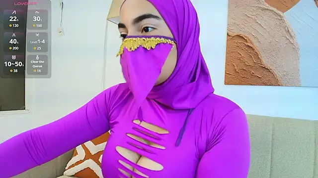 Snapshot of Malika_Noor chatting on 02-25-26, 01:43 Malika Noor online show from 02-25-26, 01:43