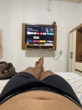 Snapshot of Moreira554_ chatting on 03-03-26, 05:19 Moreira554 online show from 03-03-26, 05:19