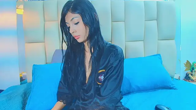 Snapshot of Lana_Sliim chatting on 03-12-26, 12:11 Lana Sliim online show from 03-12-26, 12:11