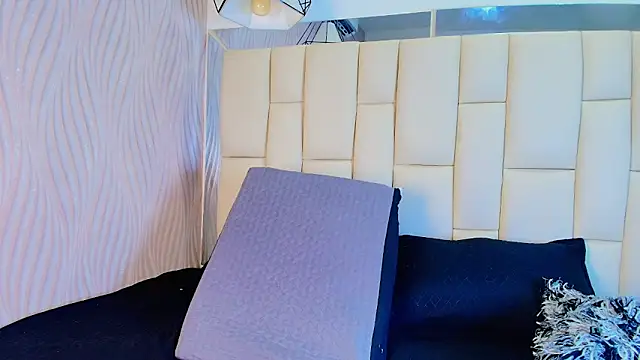 Snapshot of Lana_Sliim chatting on 04-01-26, 12:06 Lana Sliim online show from 04-01-26, 12:06