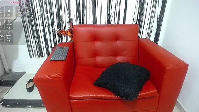 Snapshot of mailyn_pym chatting on 04-08-26, 02:28 mailyn pym online show from 04-08-26, 02:28