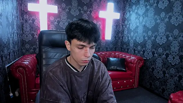 Snapshot of ClarkBev chatting on 02-21-26, 07:37 ClarkBev online show from 02-21-26, 07:37