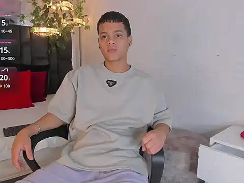 Snapshot of PATRIICKMILLER chatting on 02-25-26, 03:43 PATRIICKMILLER online show from 02-25-26, 03:43