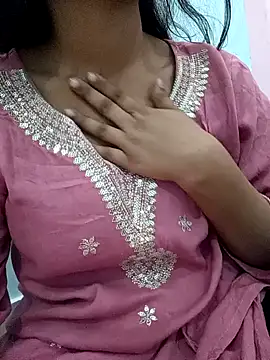 Snapshot of Amrita_Love chatting on 03-02-26, 05:30 Amrita Love online show from 03-02-26, 05:30