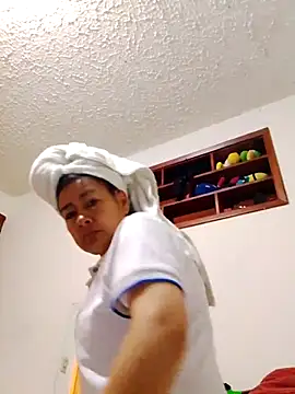 Samanta gonzales online show from 02-27-26, 04:18