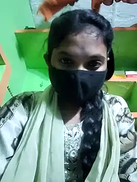 Cute aroshi online show from 04-14-26, 05:41