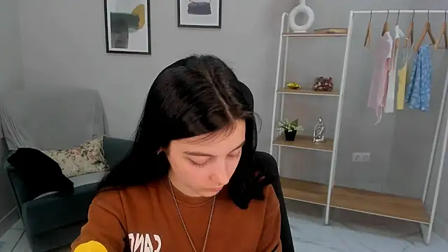 Lilian Merf online show from 03-24-26, 10:09