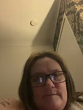 Snapshot of Busty-GilfQuinn chatting on 03-01-26, 09:39 Busty-GilfQuinn online show from 03-01-26, 09:39