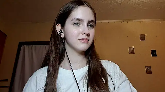 Snapshot of Katelemon chatting on 02-21-26, 03:24 Katelemon online show from 02-21-26, 03:24