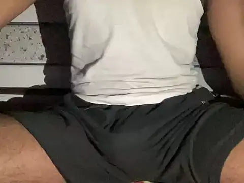 Snapshot of thewoofyguy chatting on 03-26-26, 05:40 thewoofyguy online show from 03-26-26, 05:40