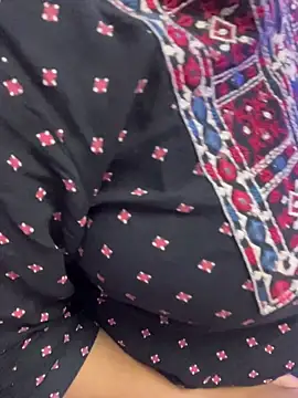 Queenlipx online show from 04-04-26, 05:10