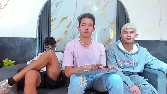 Latins on fire online show from 02-25-26, 08:07