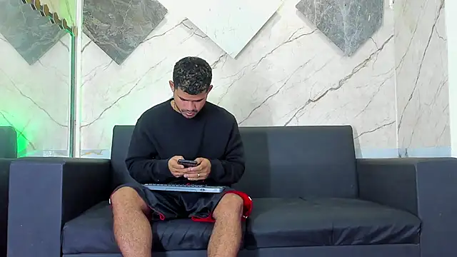 Latins on fire online show from 04-09-26, 11:26