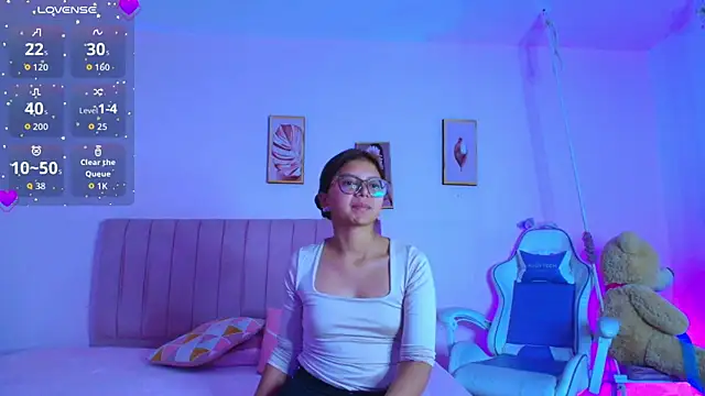 Snapshot of Zoow_bluussh chatting on 03-02-26, 12:12 Zoow bluussh online show from 03-02-26, 12:12