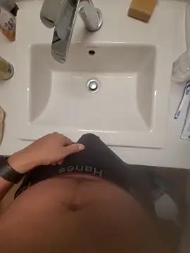 Snapshot of Bouncywarrior chatting on 02-26-26, 03:49 Bouncywarrior online show from 02-26-26, 03:49