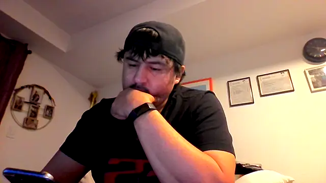 Snapshot of Bouncywarrior chatting on 02-27-26, 03:17 Bouncywarrior online show from 02-27-26, 03:17