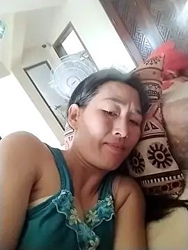 lris-Beauty77 online show from 04-13-26, 07:14