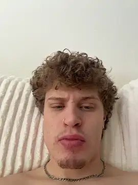 Snapshot of PAPITRVN chatting on 02-23-26, 07:44 PAPITRVN online show from 02-23-26, 07:44