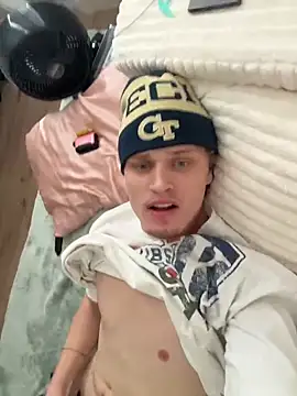 Snapshot of PAPITRVN chatting on 02-27-26, 09:04 PAPITRVN online show from 02-27-26, 09:04