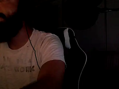 Snapshot of willymoliere chatting on 03-03-26, 01:12 willymoliere online show from 03-03-26, 01:12