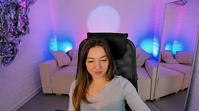 DianaAvis online show from 03-01-26, 09:22