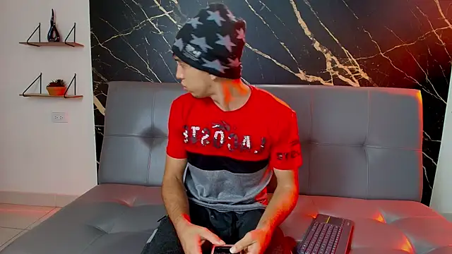 Snapshot of thiago_moreno chatting on 02-26-26, 12:15 thiago moreno online show from 02-26-26, 12:15