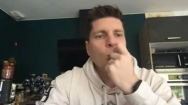 Snapshot of Minmoi1984 chatting on 03-02-26, 08:10 Minmoi1984 online show from 03-02-26, 08:10