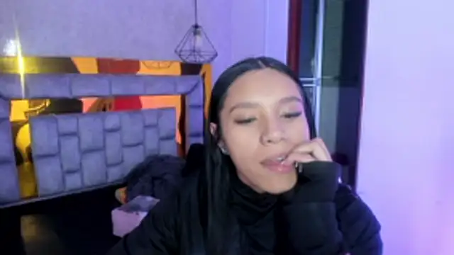 Snapshot of miiaboss_ chatting on 03-27-26, 11:10 miiaboss online show from 03-27-26, 11:10