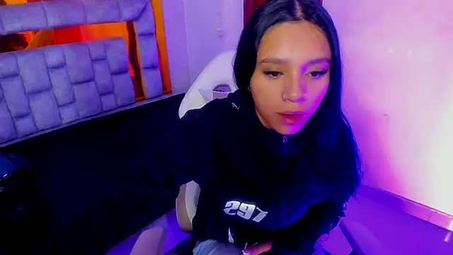 Snapshot of miiaboss_ chatting on 03-29-26, 10:59 miiaboss online show from 03-29-26, 10:59