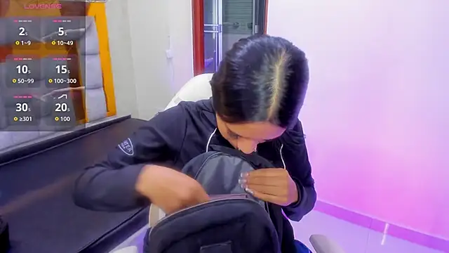 Snapshot of miiaboss_ chatting on 04-02-26, 11:08 miiaboss online show from 04-02-26, 11:08