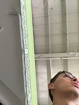 Thiago Jones1 online show from 04-12-26, 08:47