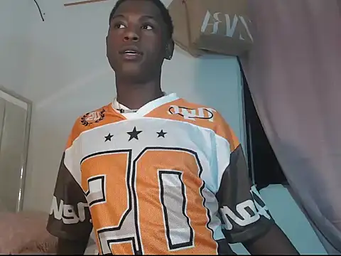 Snapshot of afodiita_Doll chatting on 02-22-26, 01:40 afodiita Doll online show from 02-22-26, 01:40