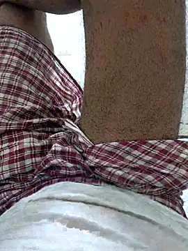 Snapshot of womencock chatting on 02-25-26, 04:05 womencock online show from 02-25-26, 04:05